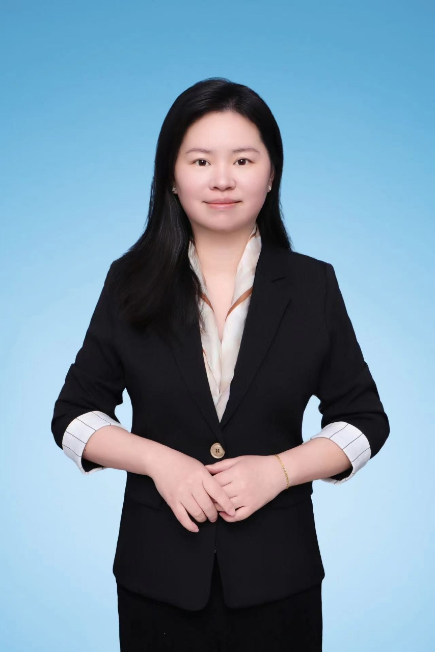 潘女士
